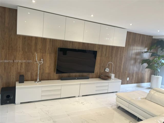 8310 SW 154th Avenue 27, sold in Centre Court Condo, Miami, FL