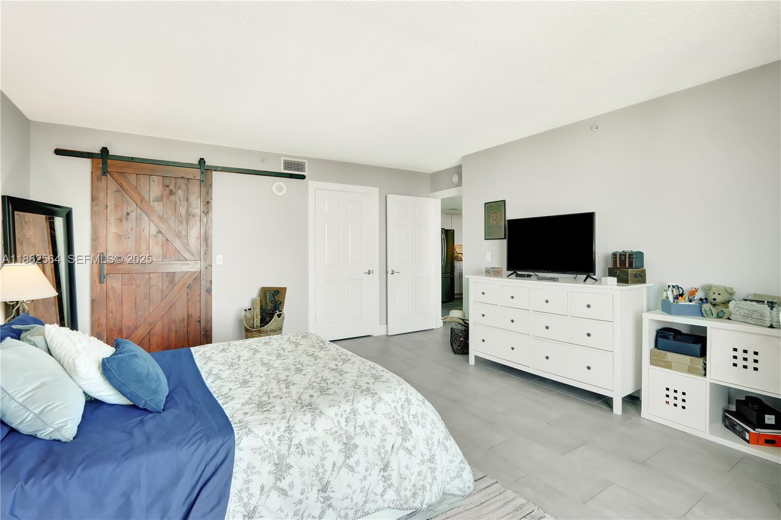 3000 Coral Way 1105 — photo 8