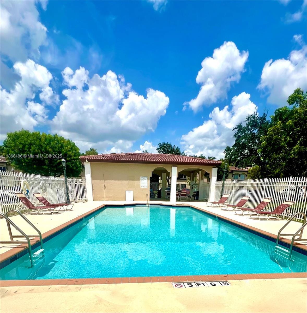 15701 SW 137th Avenue 103, Miami, FL 33177 photo 16