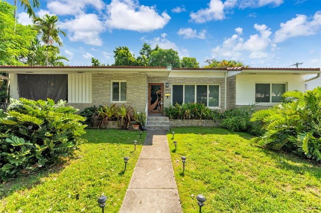 3965 SW 60th Court, Miami, FL 33155