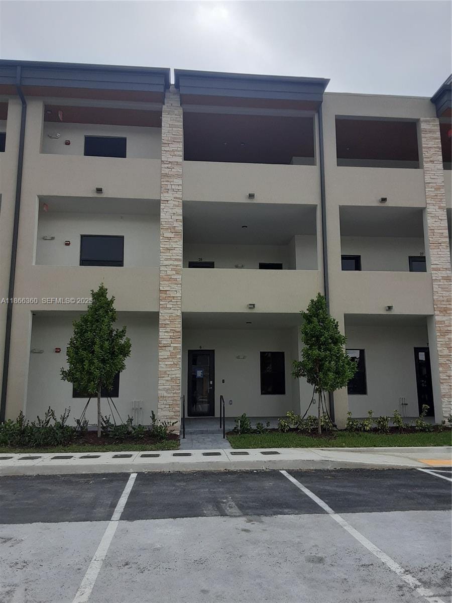 8175 NW 104th Avenue 35 — photo 3