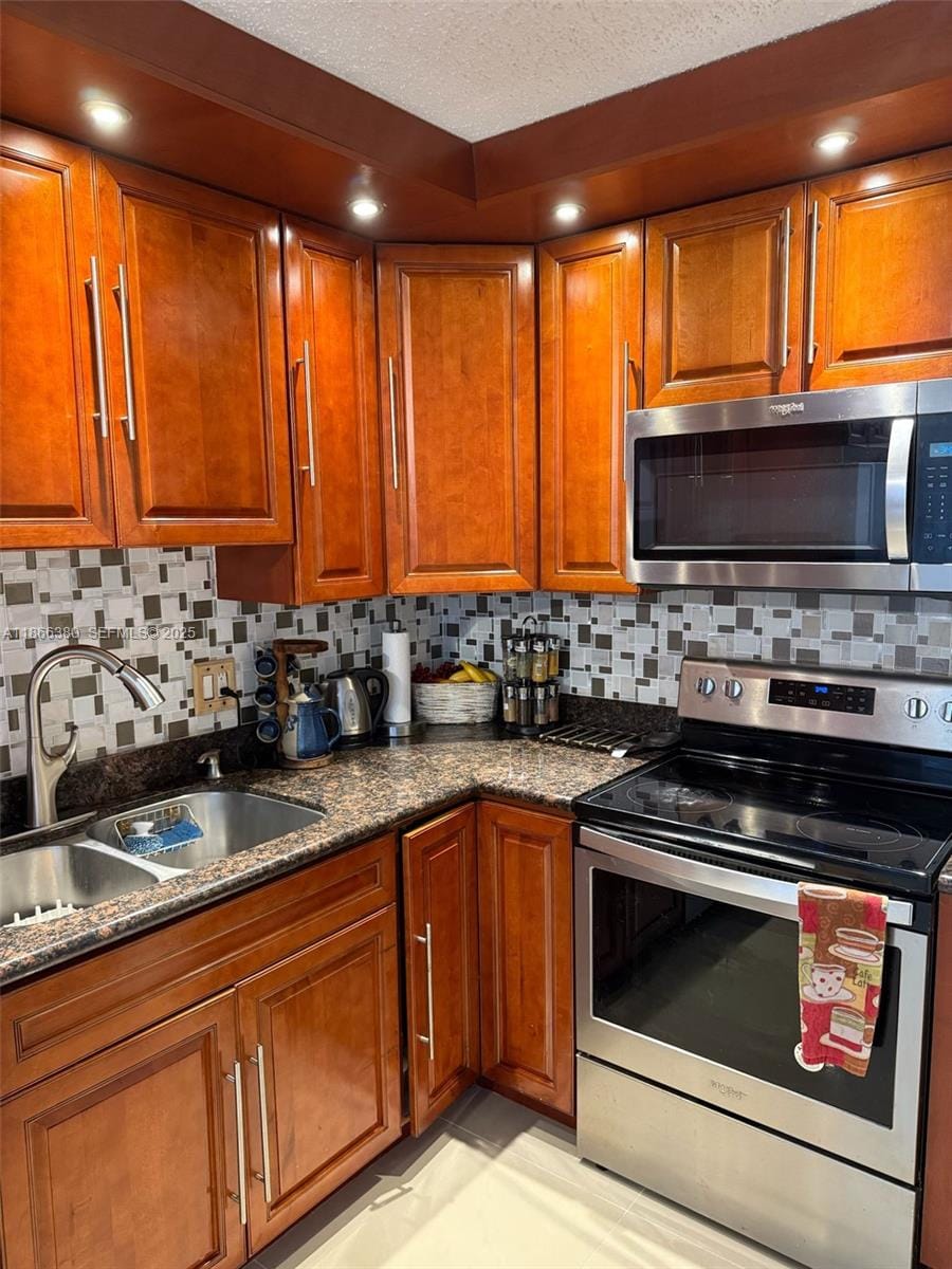 900 NE 195th Street 317, Miami, FL 33179 photo 16