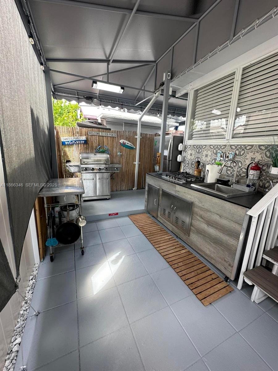 325 Calusa Street 499 — photo 3