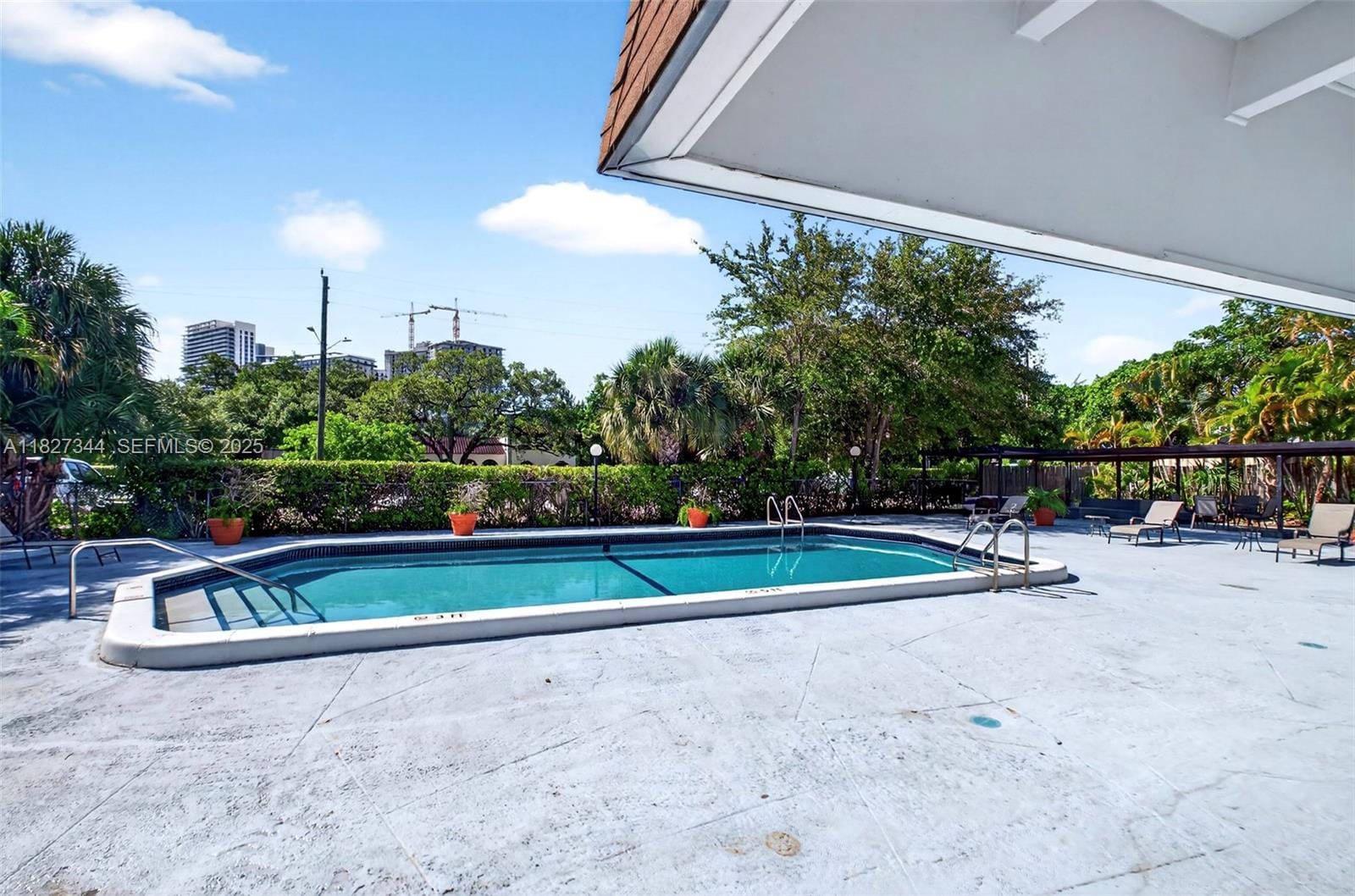 16851 NE 23rd Avenue 619, North Miami Beach, FL 33160 photo 15