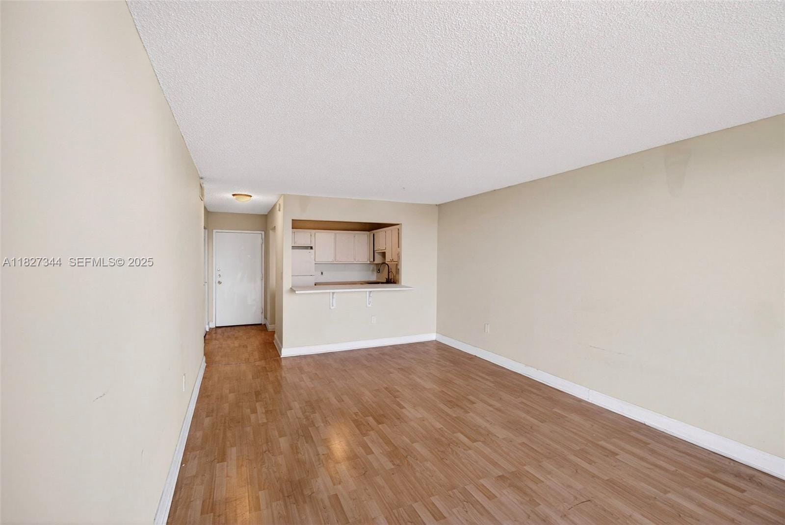 16851 NE 23rd Avenue 619, North Miami Beach, FL 33160 photo 4