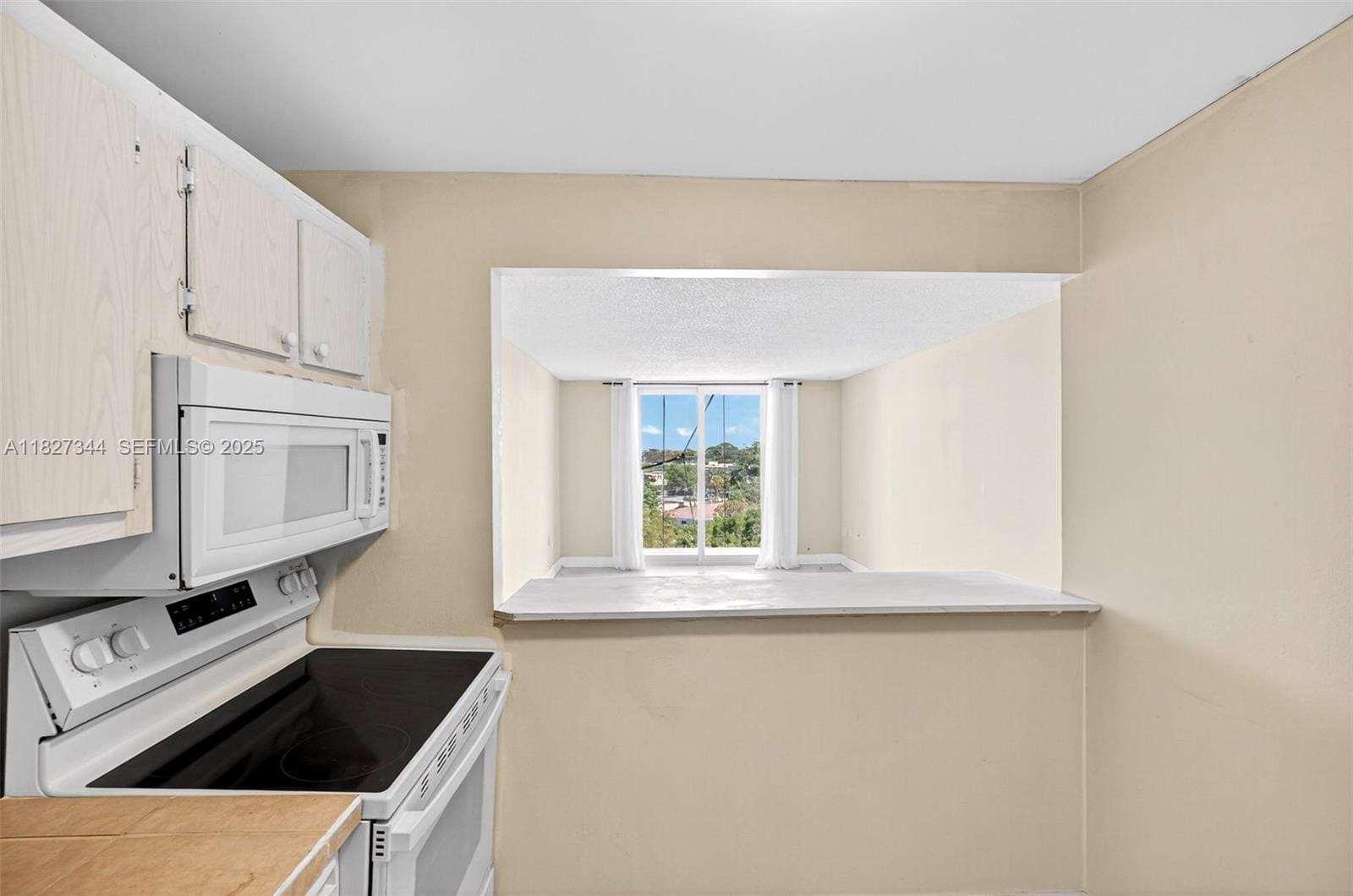 16851 NE 23rd Avenue 619, North Miami Beach, FL 33160 photo 6