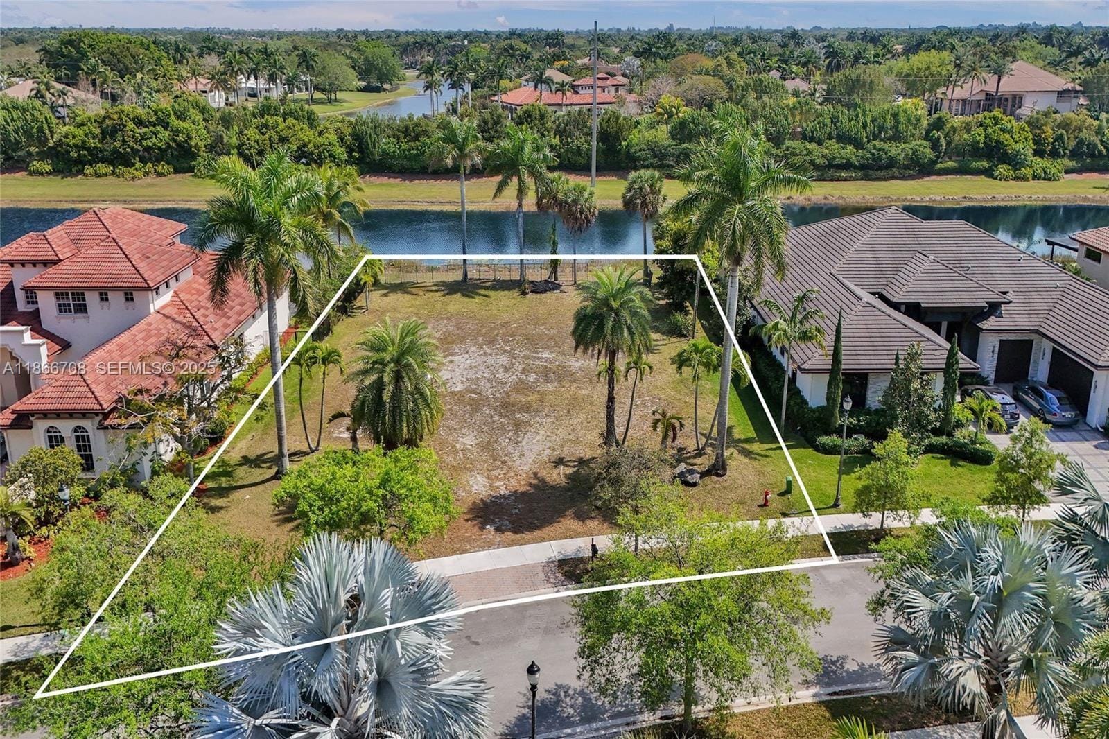 19068 Park Ridge Street, Weston, FL 33332