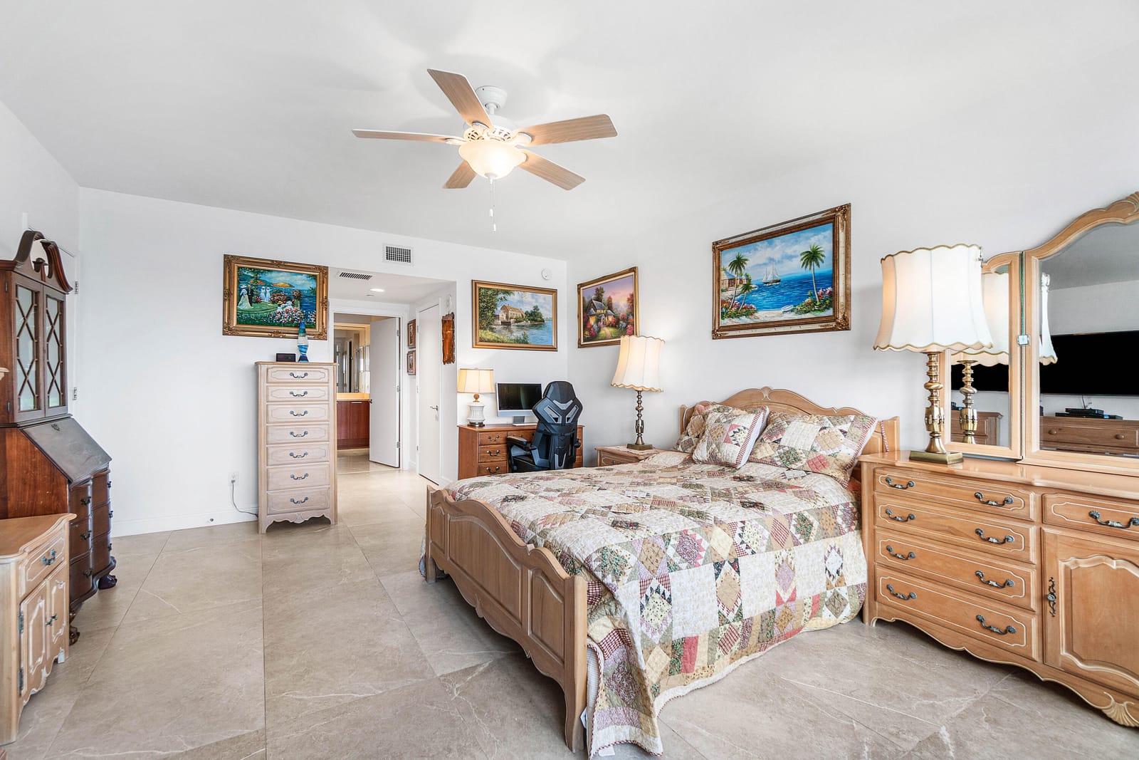 2650 Lake Shore Drive 1705 — photo 12