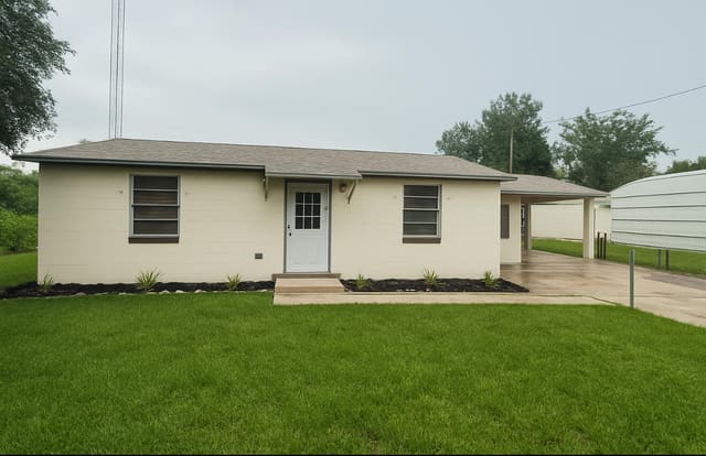 1412 Errol Street, Lake Placid, FL 33852