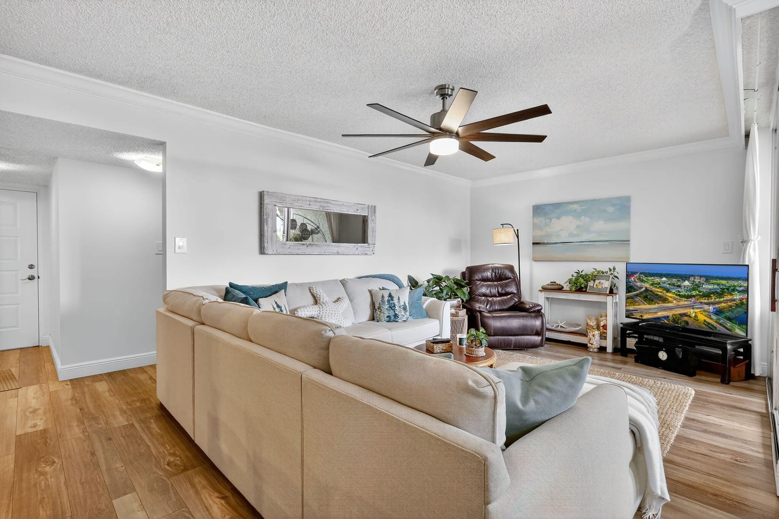 1915 Lavers Circle E207 — photo 3