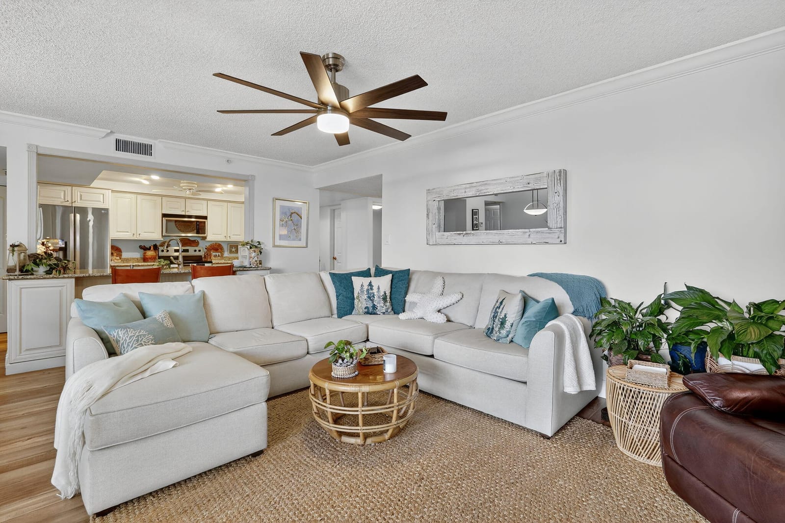 1915 Lavers Circle E207 — photo 4