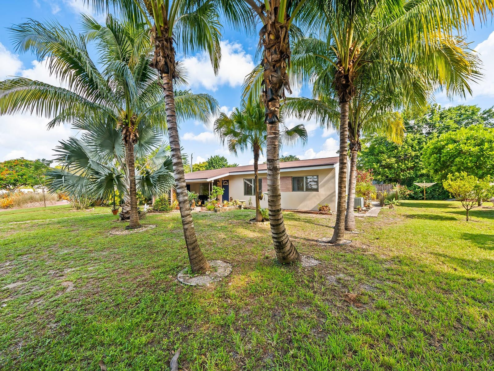 2341 SW 15th Street, Fort Lauderdale, FL 33312