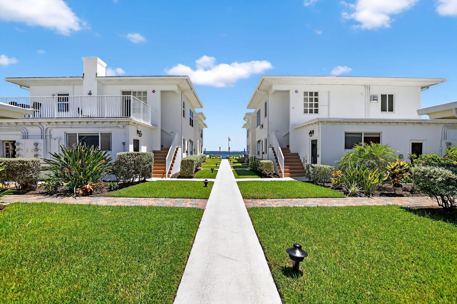 1187 Hillsboro Mile 12e, Hillsboro Beach, FL 33062