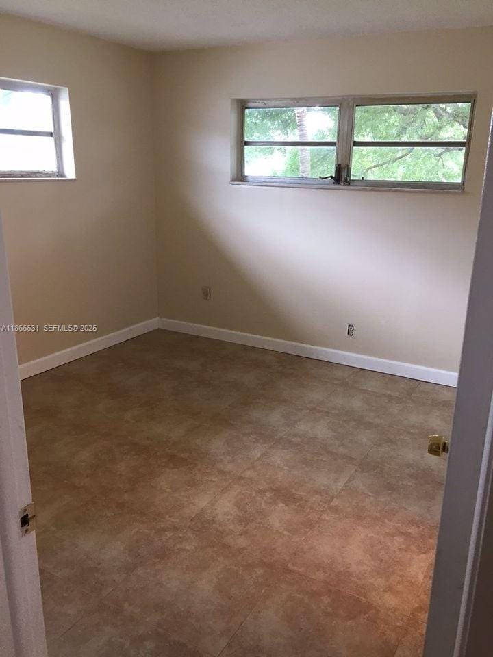6211 SW 37th Street 212 — photo 4