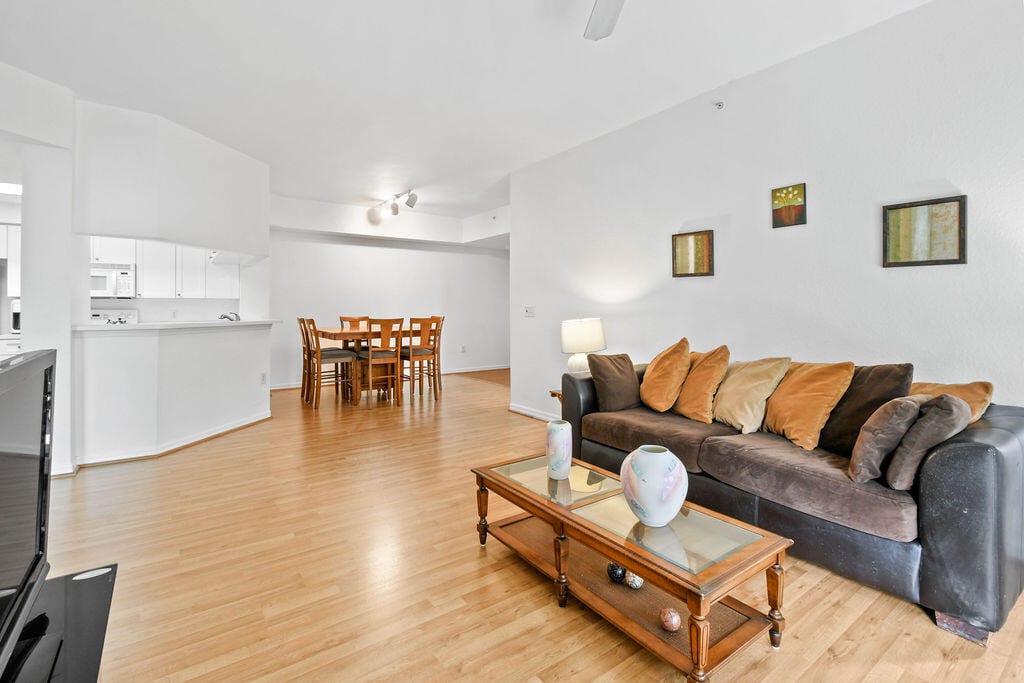 2727 Anzio Court 307 — photo 5
