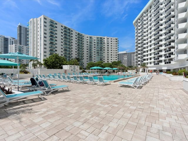 3725 S Ocean Drive 1207, Hollywood, FL 33019