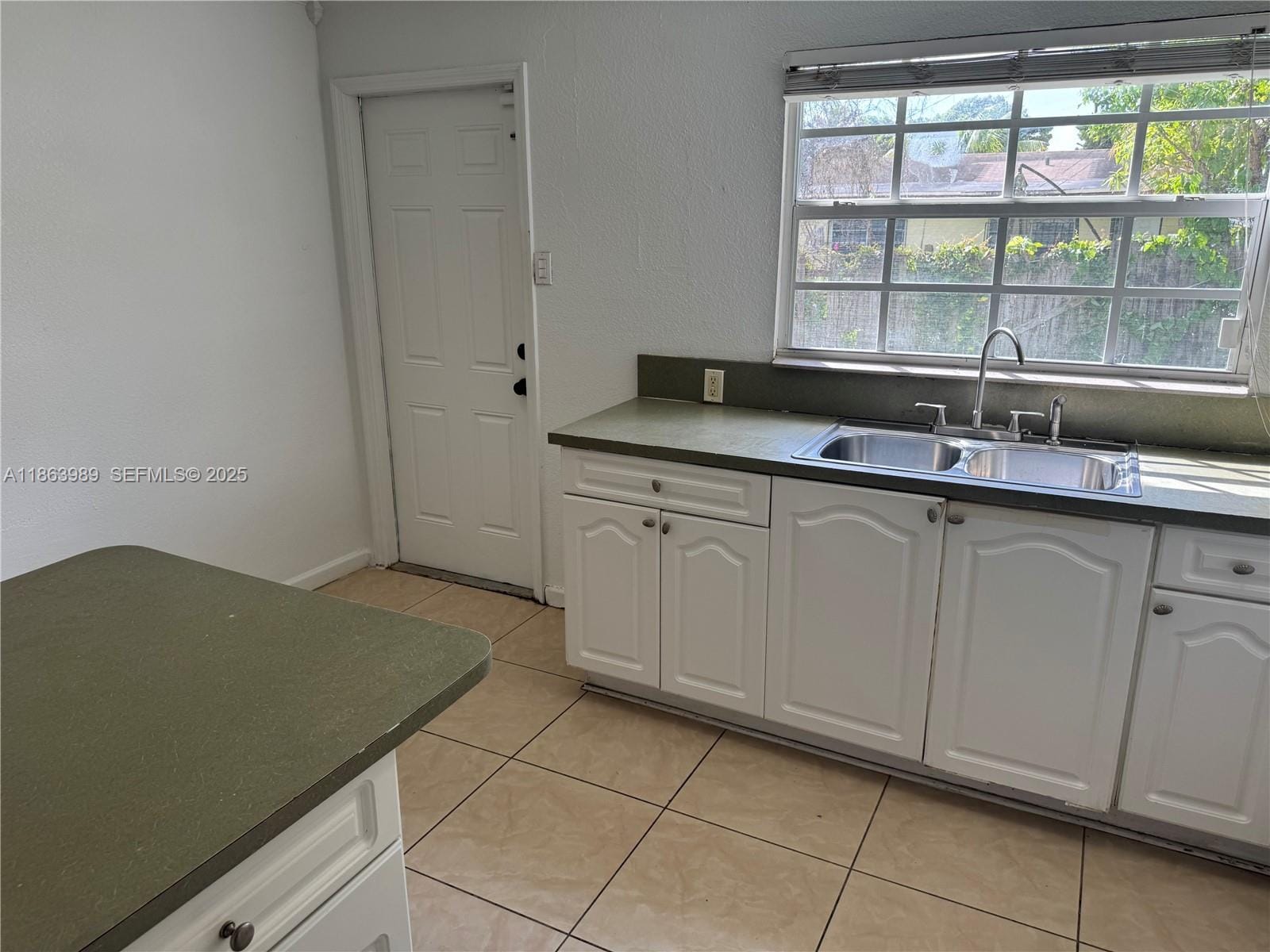 1178 NW 105th Terrace, Miami, FL 33150 photo 11