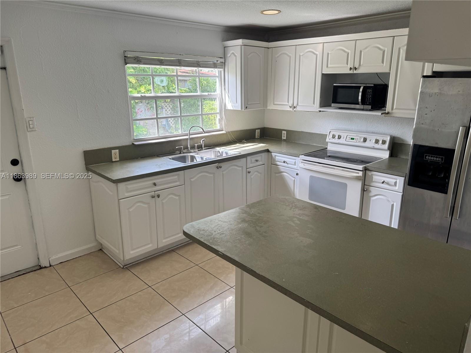 1178 NW 105th Terrace, Miami, FL 33150 photo 8