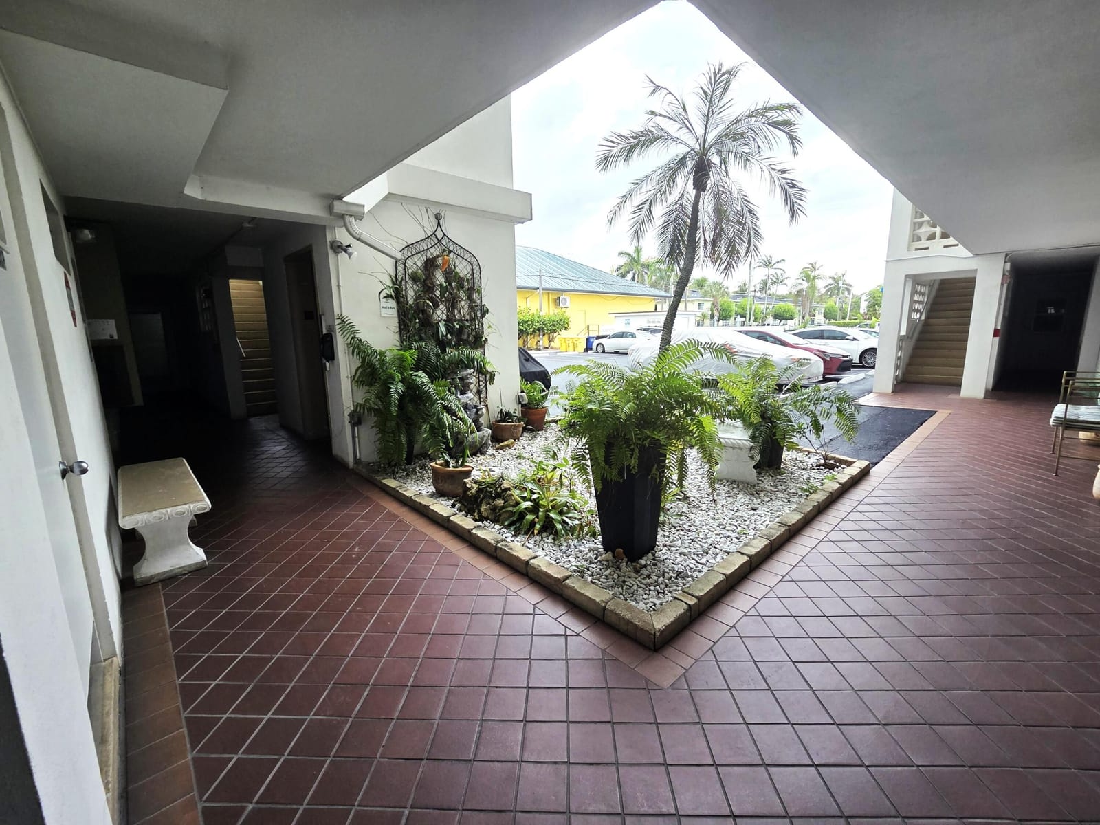 1 N Golfview Road 500 — photo 6