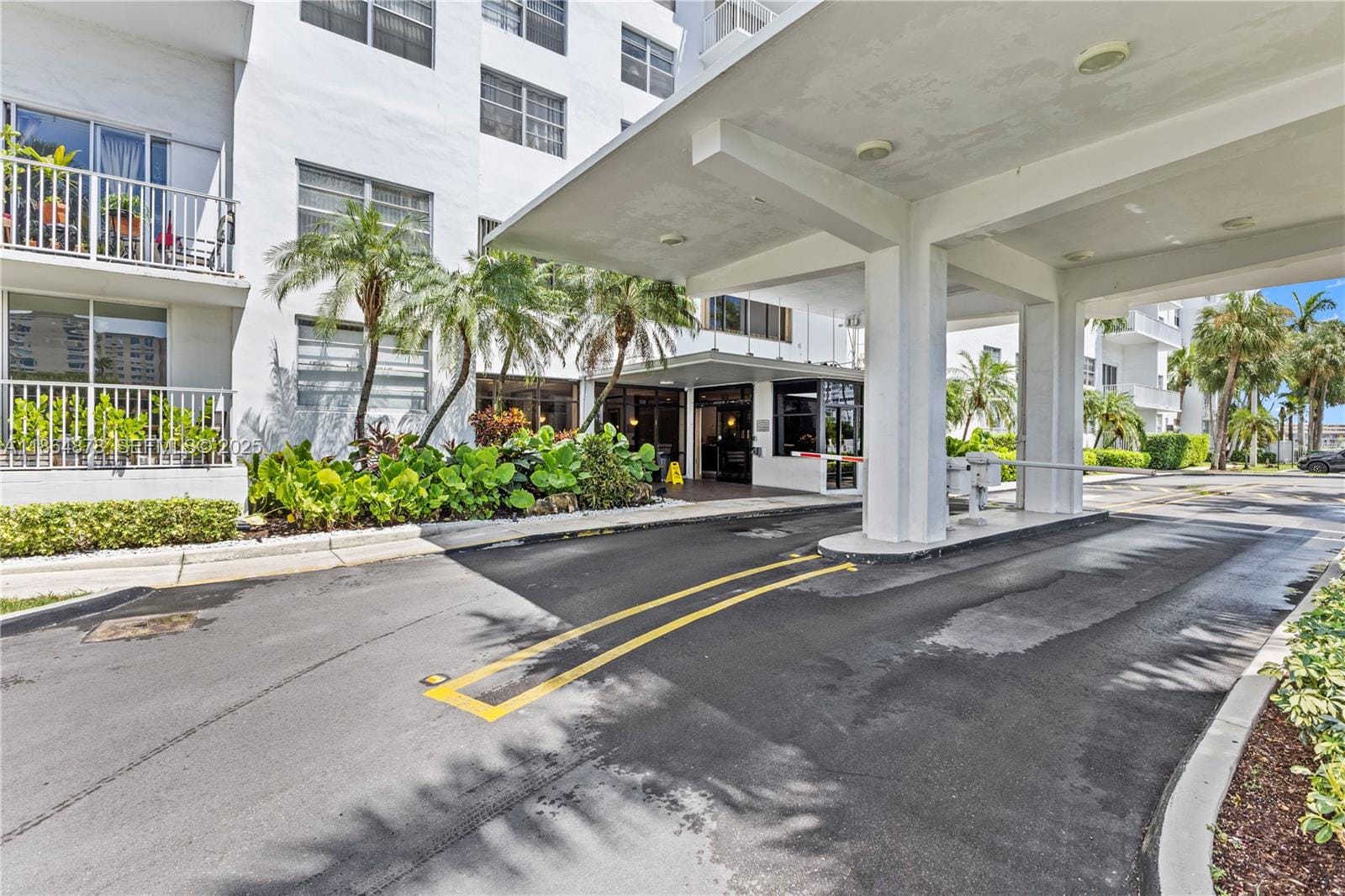 2801 NE 183rd Street 1510W, Aventura, FL 33160 photo 15