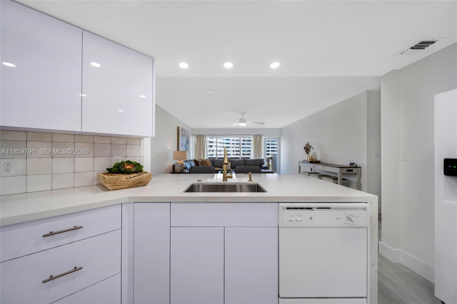2100 S Ocean Drive 5B — photo 8