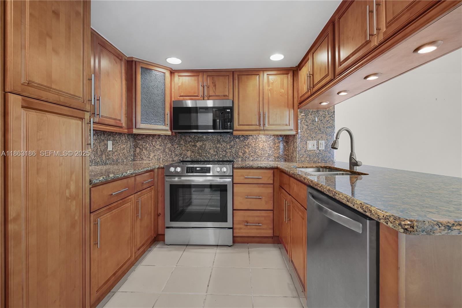 7150 SW 55th W Terrace — photo 8