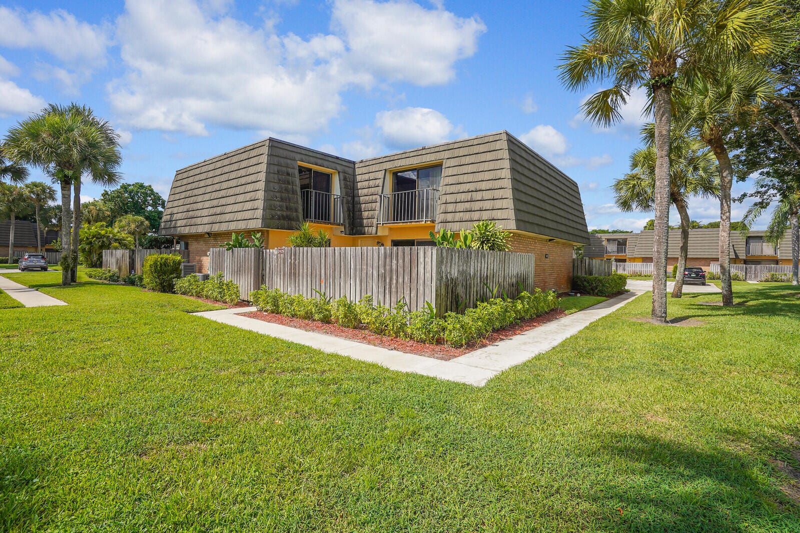 2435 24th Way, West Palm Beach, FL 33407
