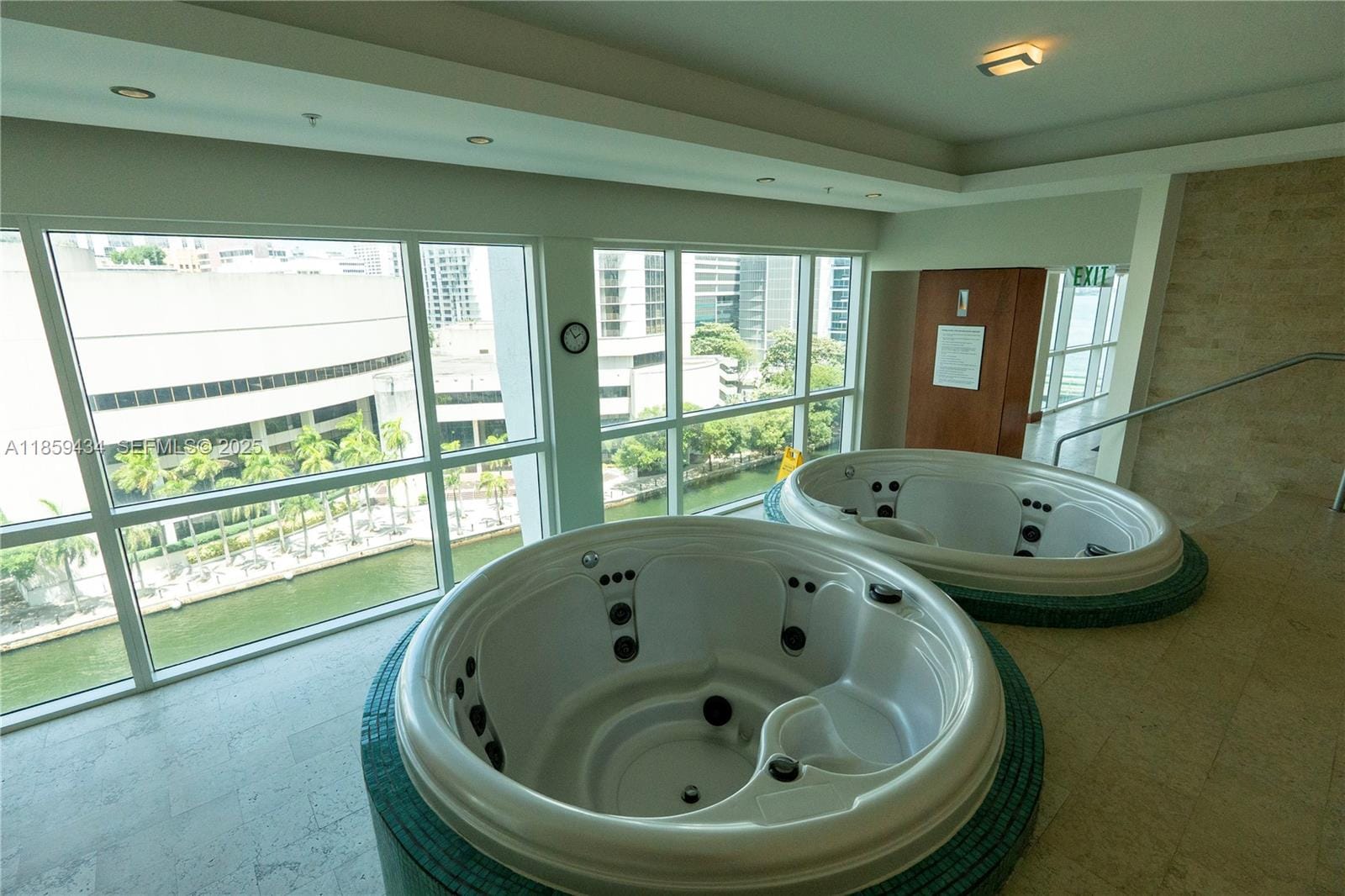 31 SE 5th Street 2610, Miami, FL 33131 photo 15