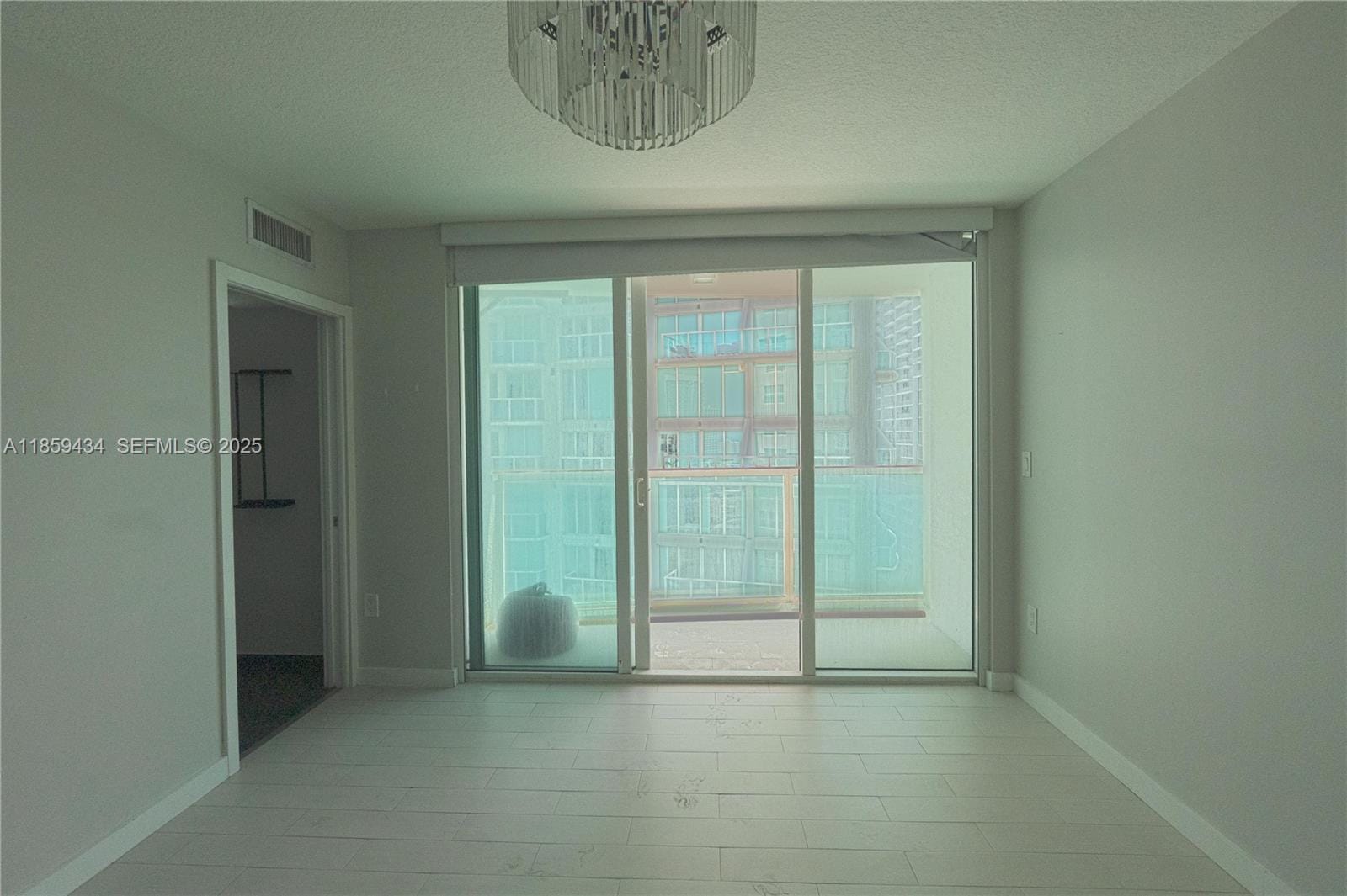 31 SE 5th Street 2610, Miami, FL 33131 photo 21
