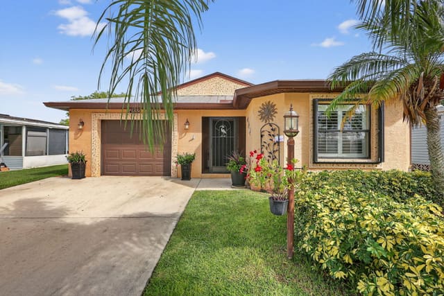 14550 Dulce Real Avenue, Fort Pierce, FL 34951