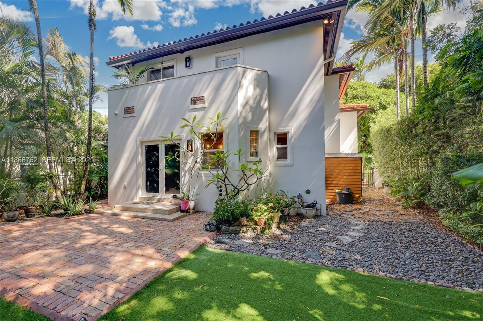 1426 Milan Avenue, Coral Gables, FL 33134 photo 23