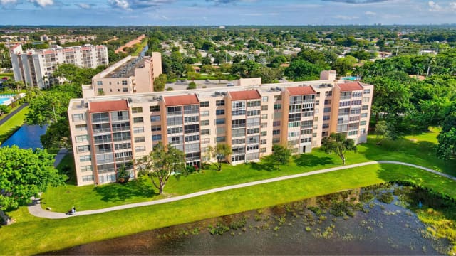 14575 Bonaire Boulevard 601, sold in Villages Of Oriole Bonaire, Delray Beach, FL