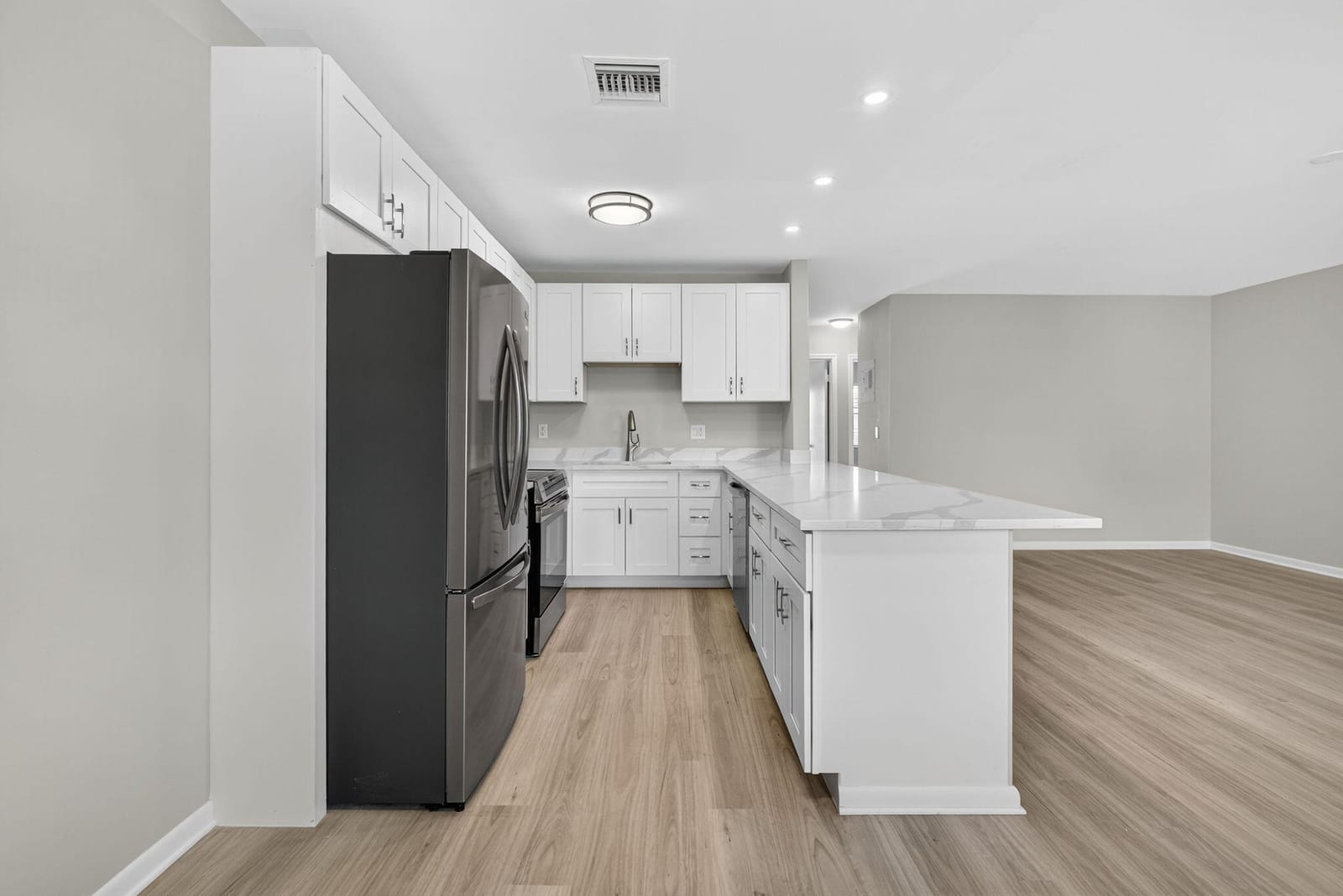 42 Easthampton B — photo 9