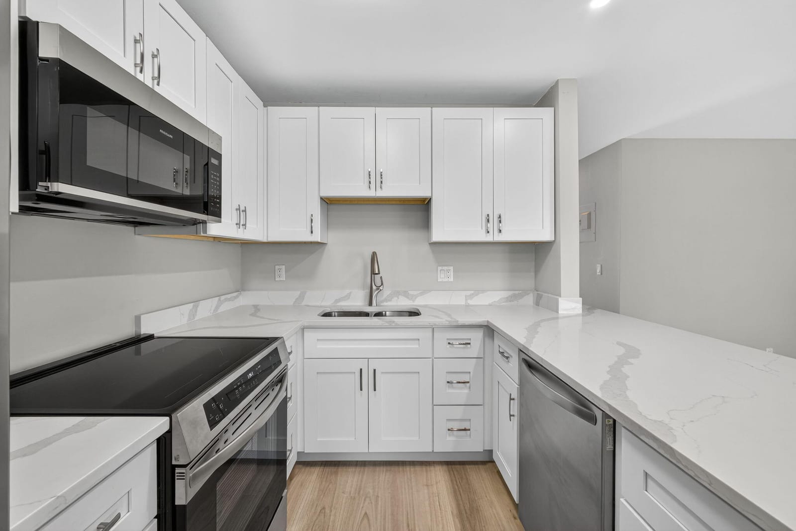 42 Easthampton B — photo 10