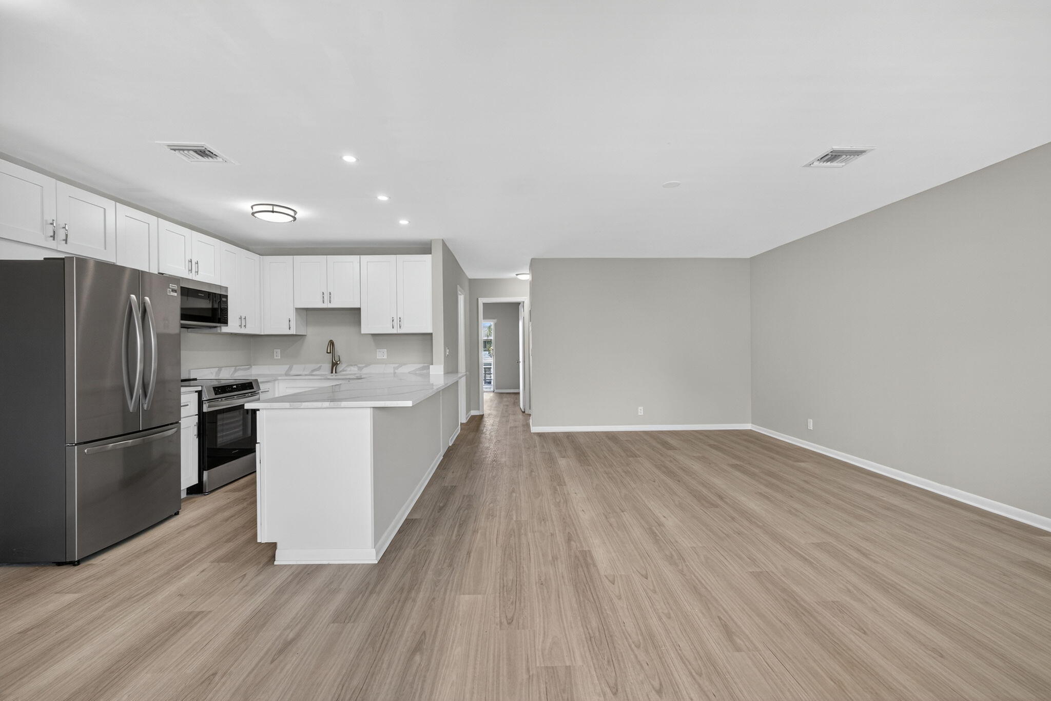42 Easthampton B, West Palm Beach, FL 33417, West Palm Beach