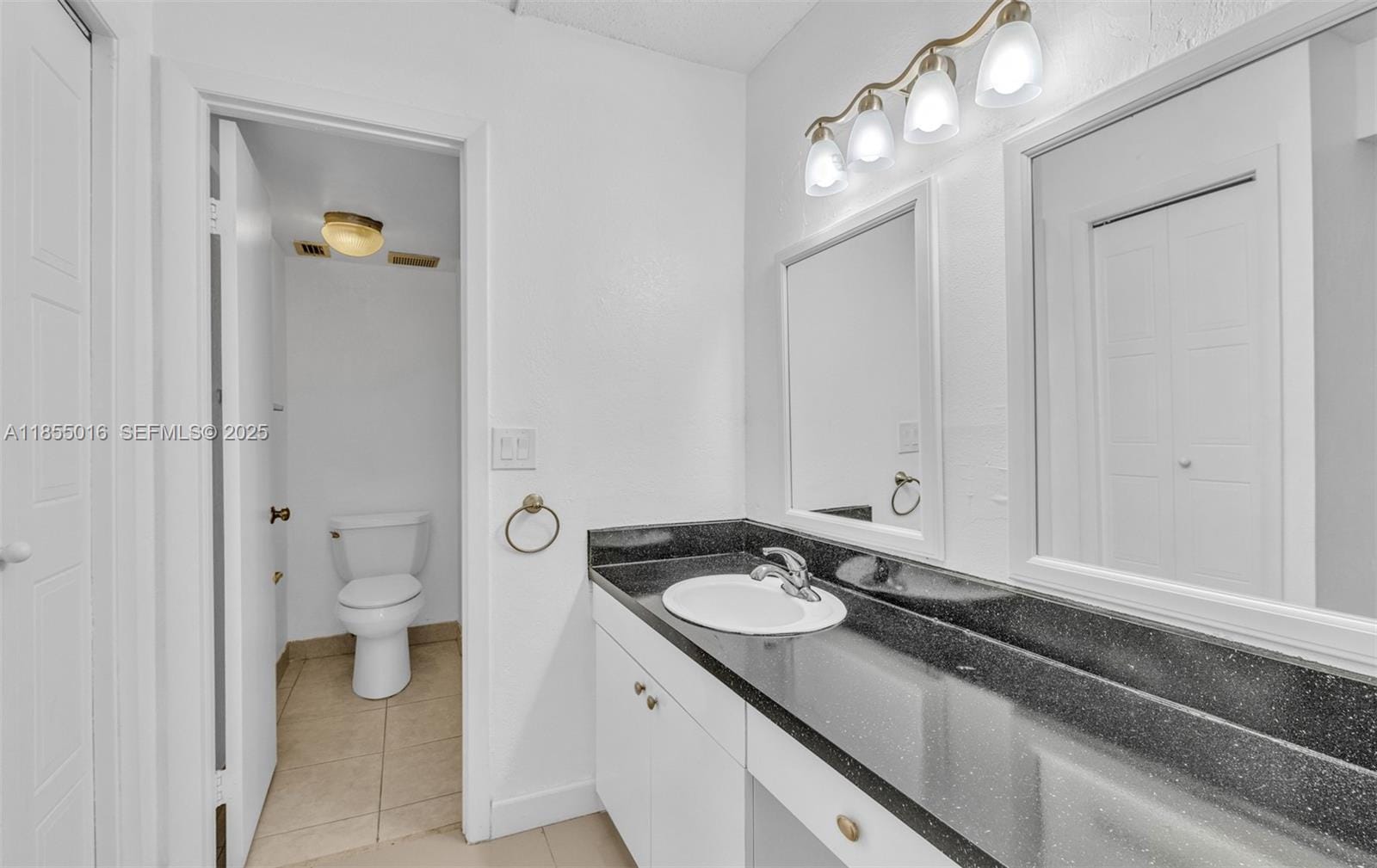 305 Lakeview Drive 104, Weston, FL 33326 photo 25