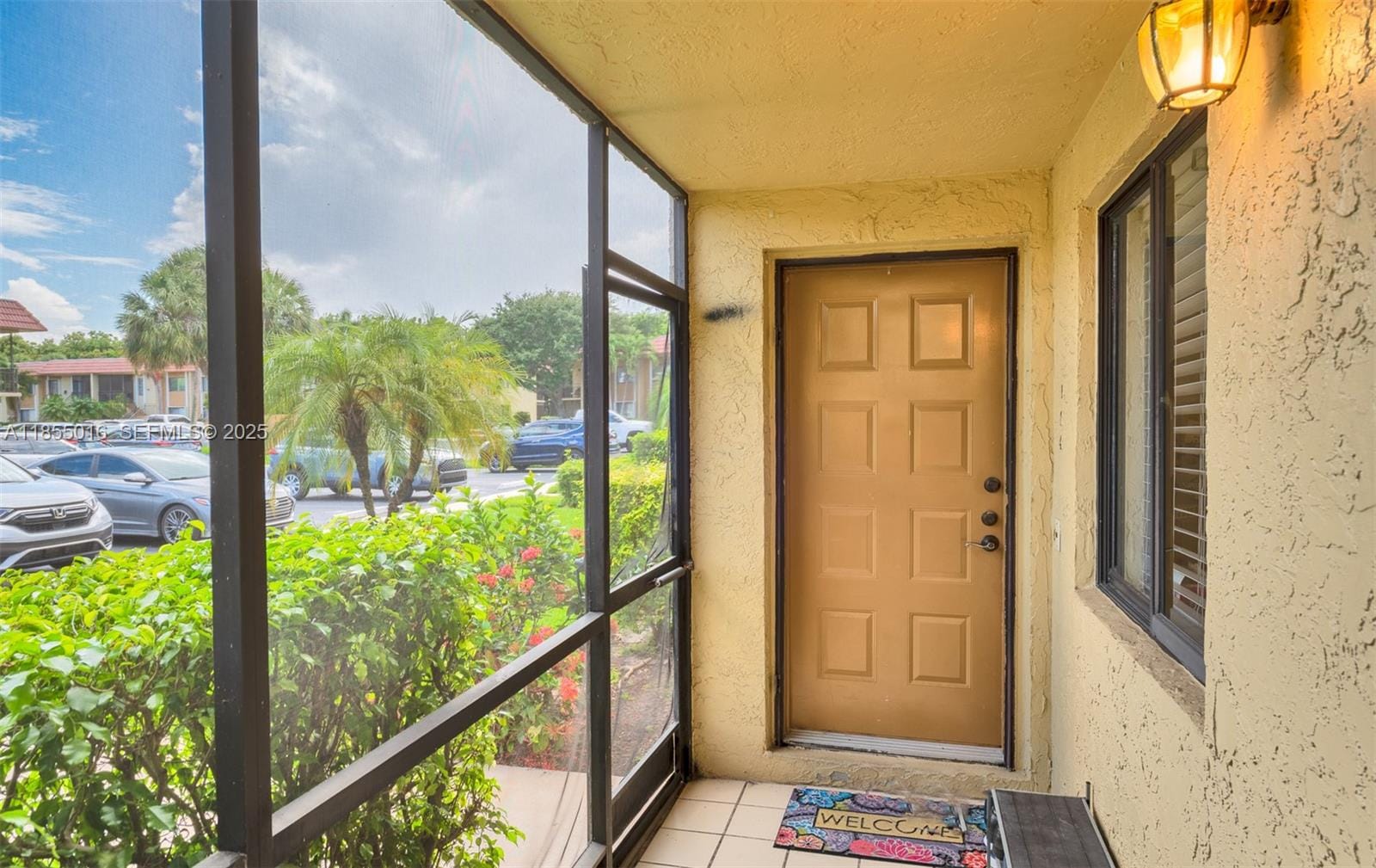 305 Lakeview Drive 104, Weston, FL 33326 photo 4