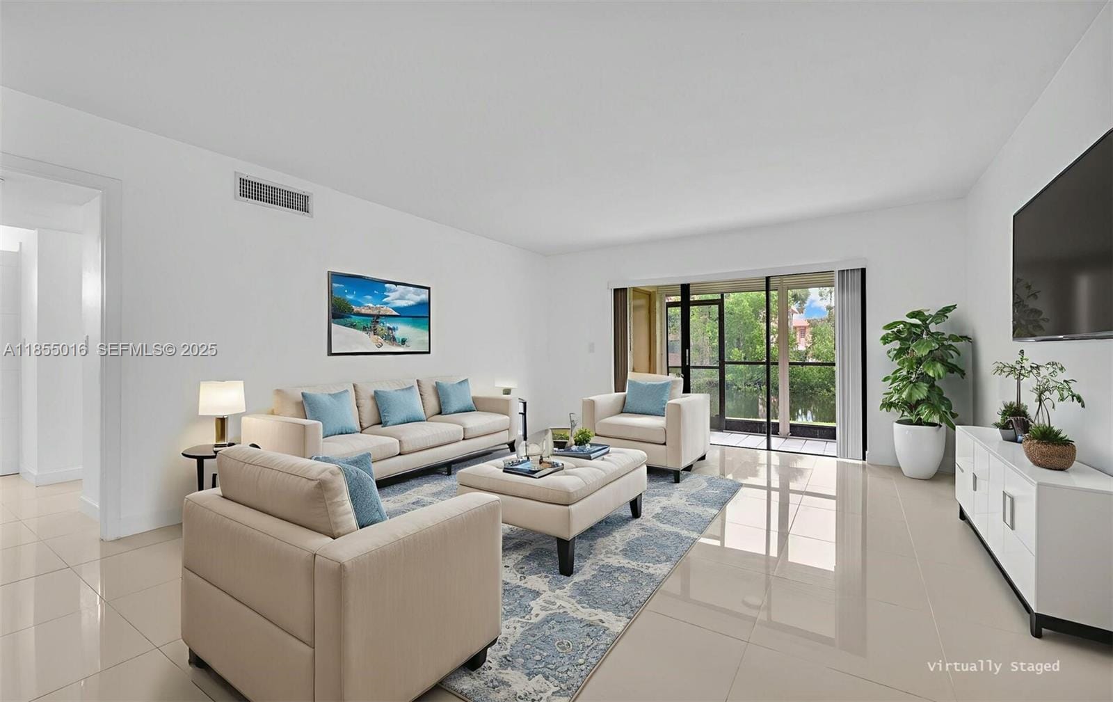 305 Lakeview Drive 104, Weston, FL 33326 photo 9
