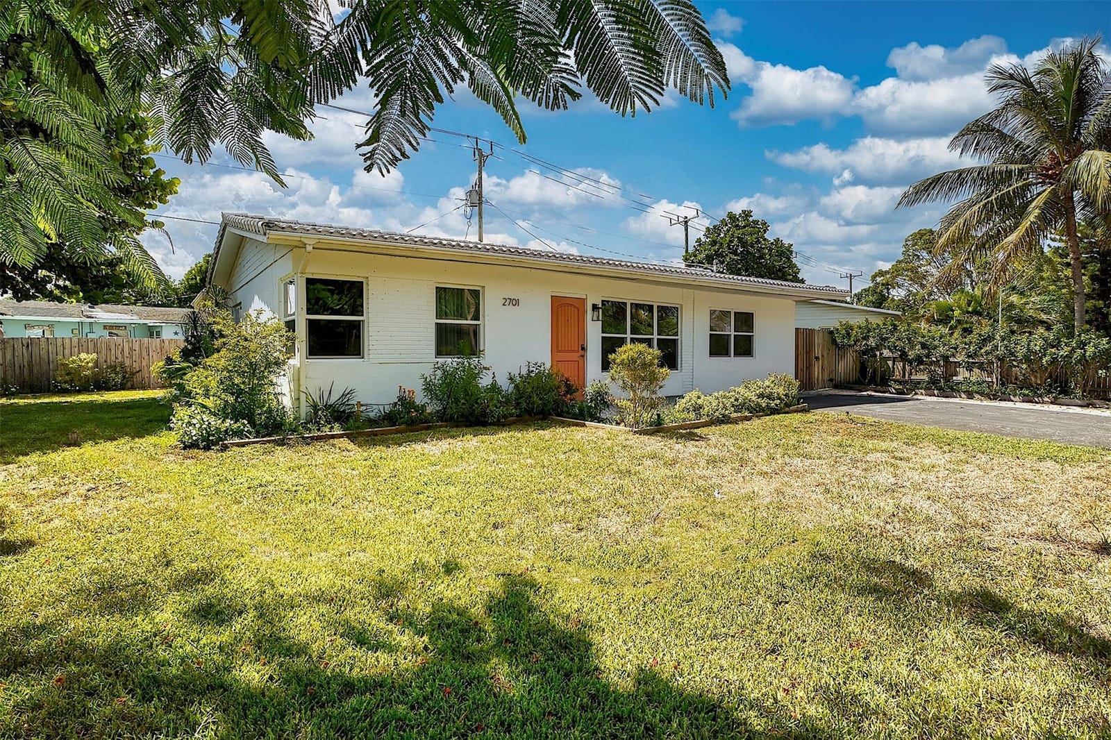 2701 NE 9th Avenue, Pompano Beach, FL 33064