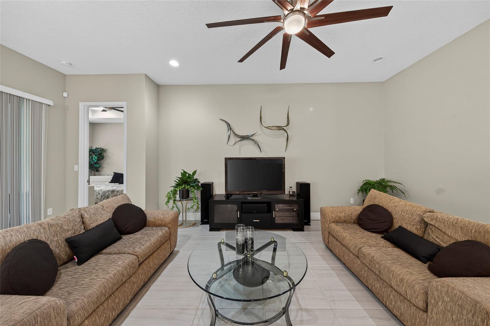 12578 Crested Butte Avenue — photo 4