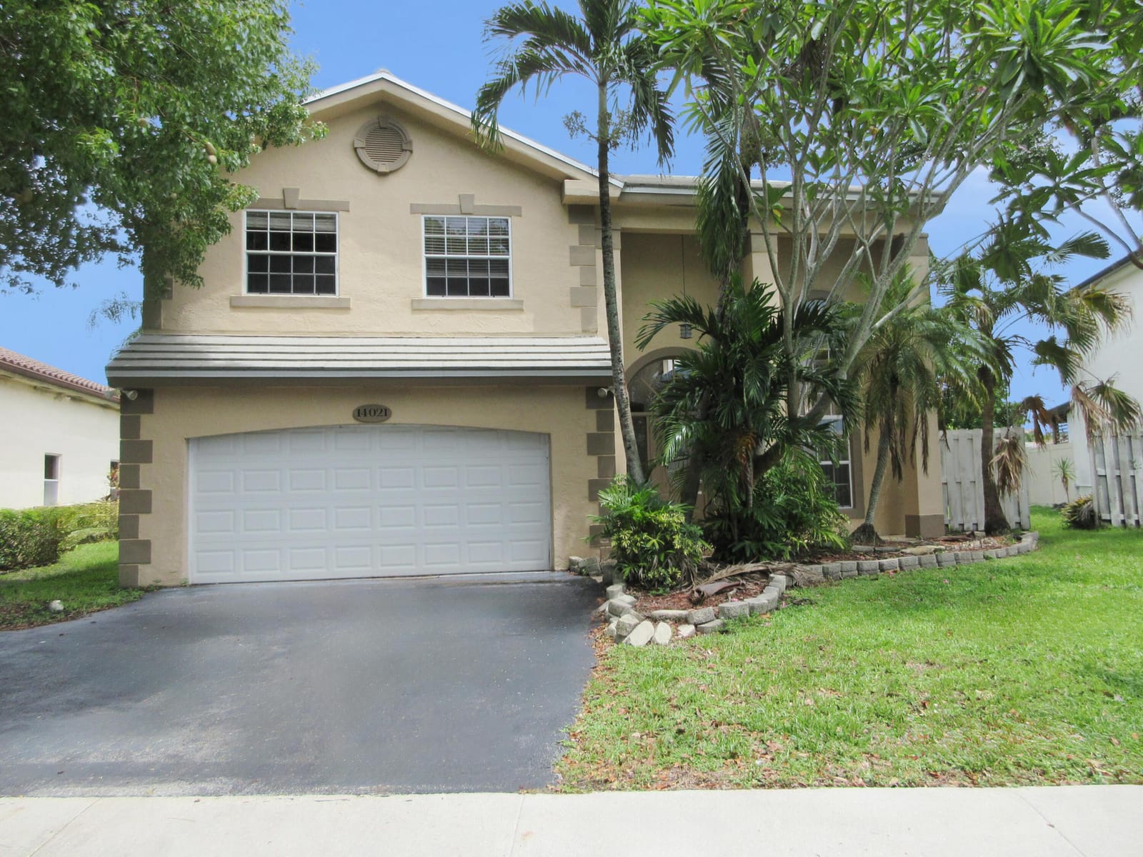 14021 Richwood Place, Davie, FL 33325