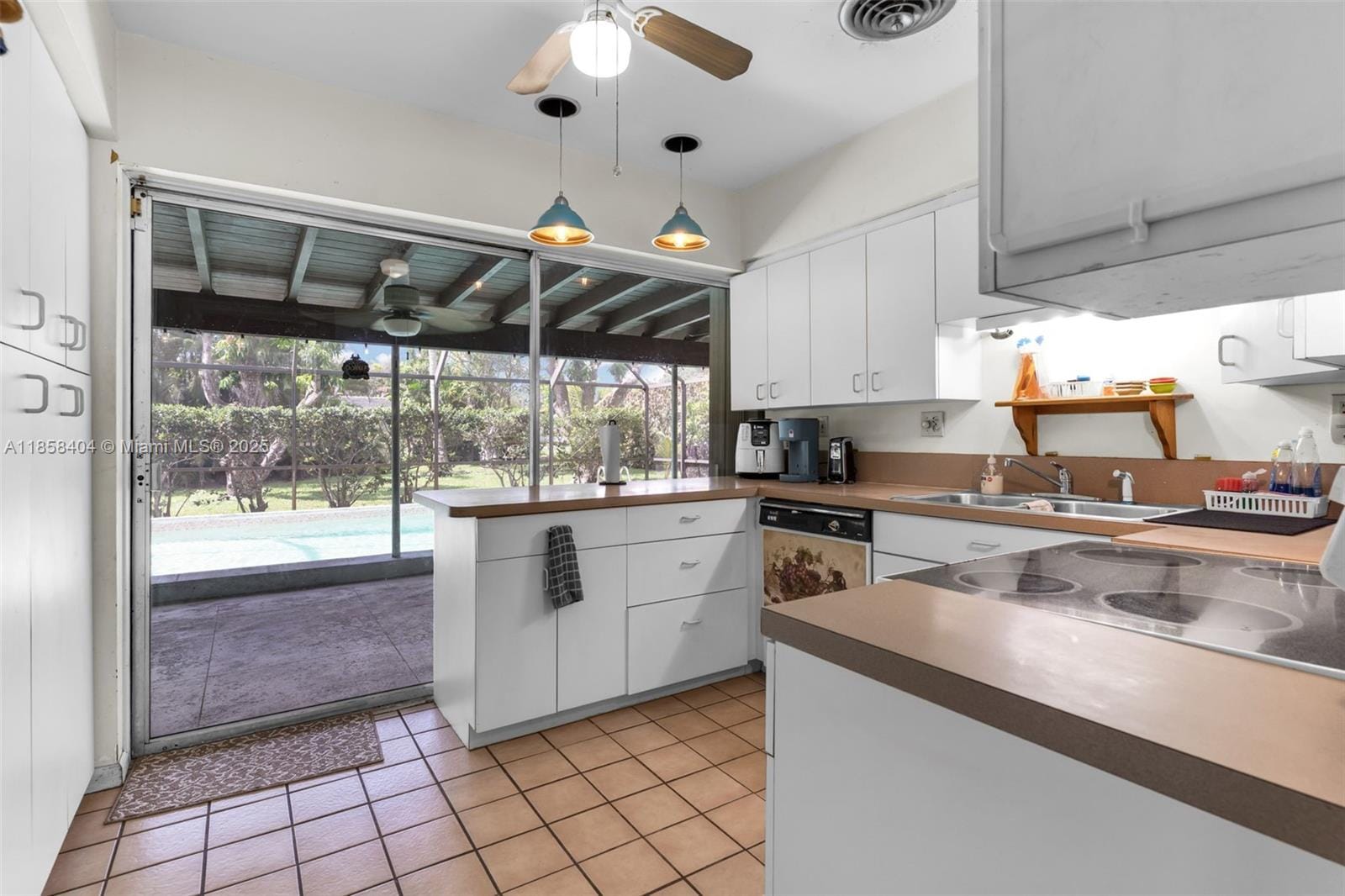 8340 SW 154th Terrace, Palmetto Bay, FL 33157 photo 6