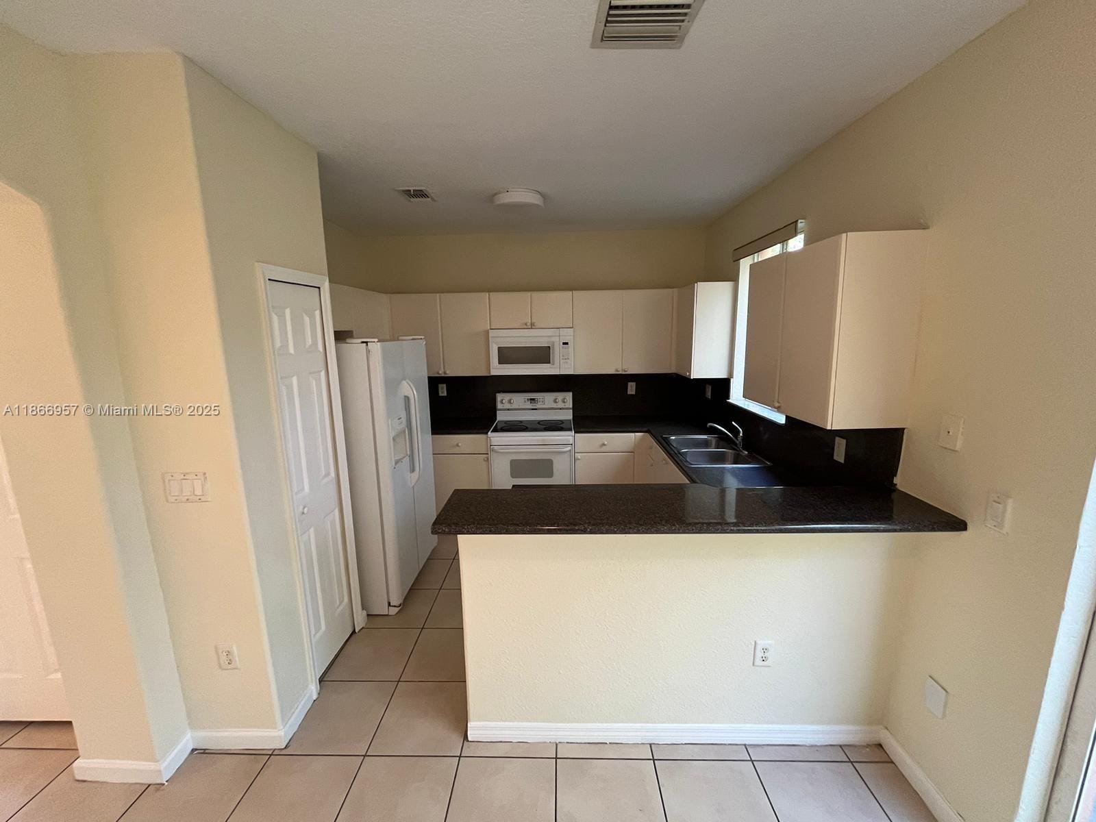 1519 SE 24th Court 238 — photo 6