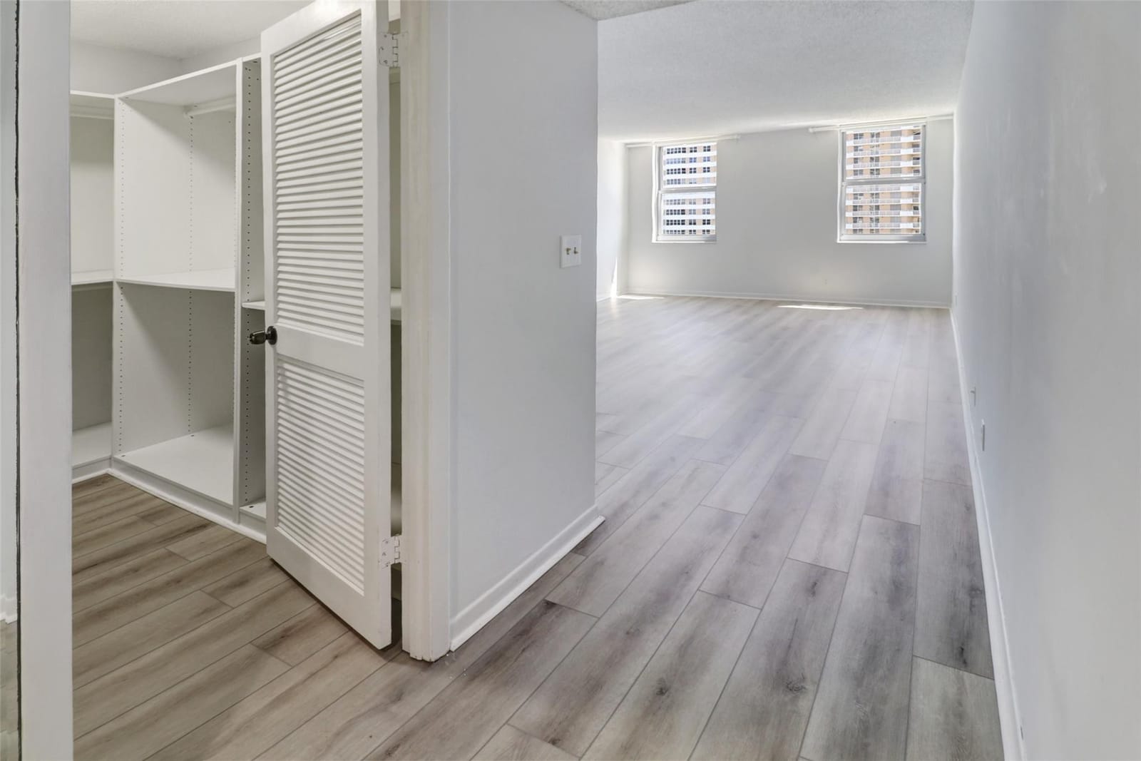 1912 S Ocean Drive 10B, Hallandale Beach, FL 33009 photo 15