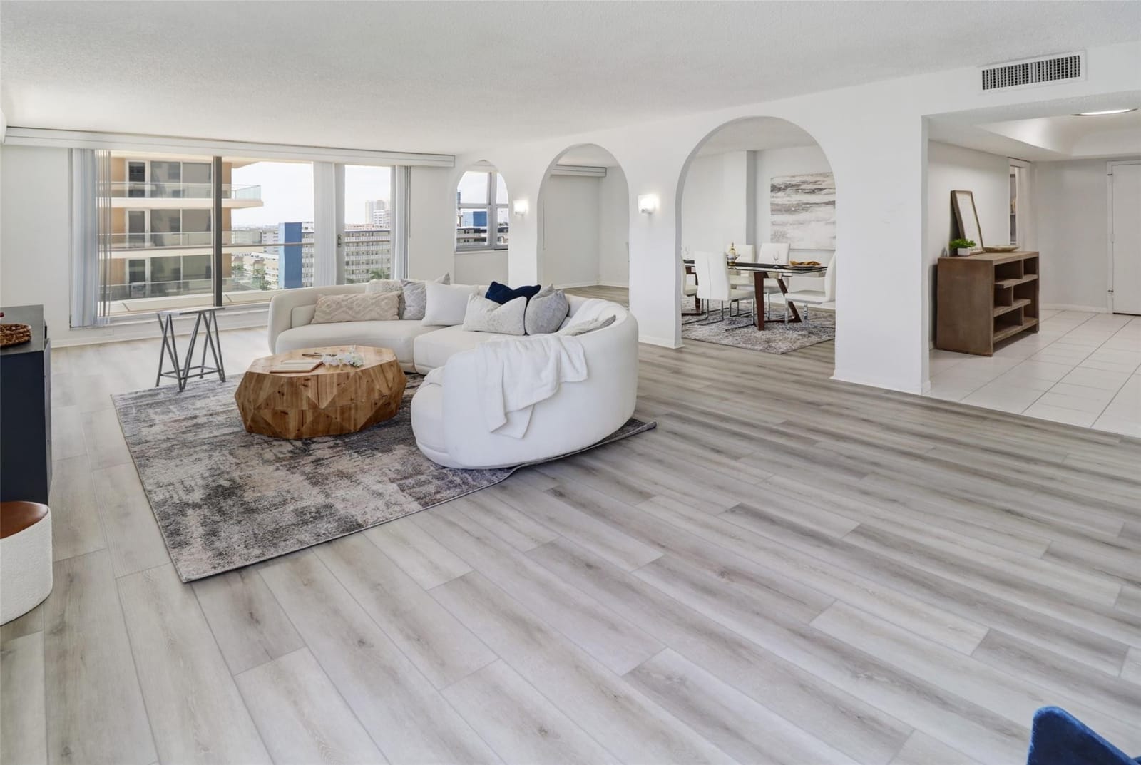 1912 S Ocean Drive 10B — photo 6