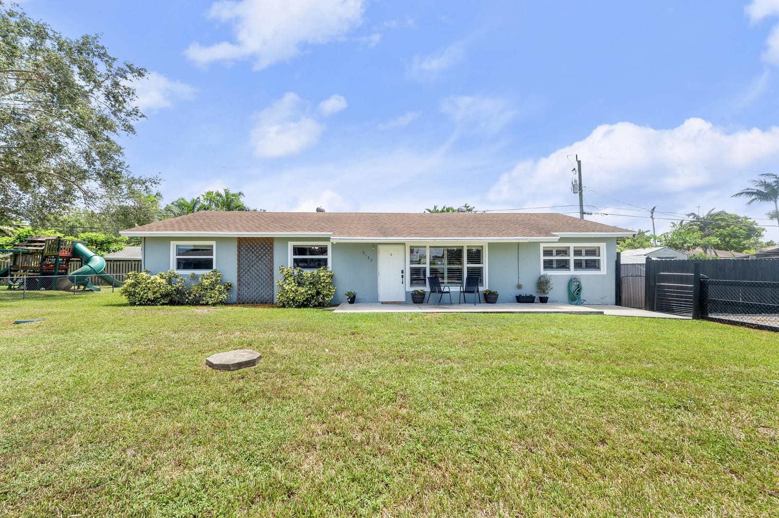 9182 Lantern Drive — photo 2