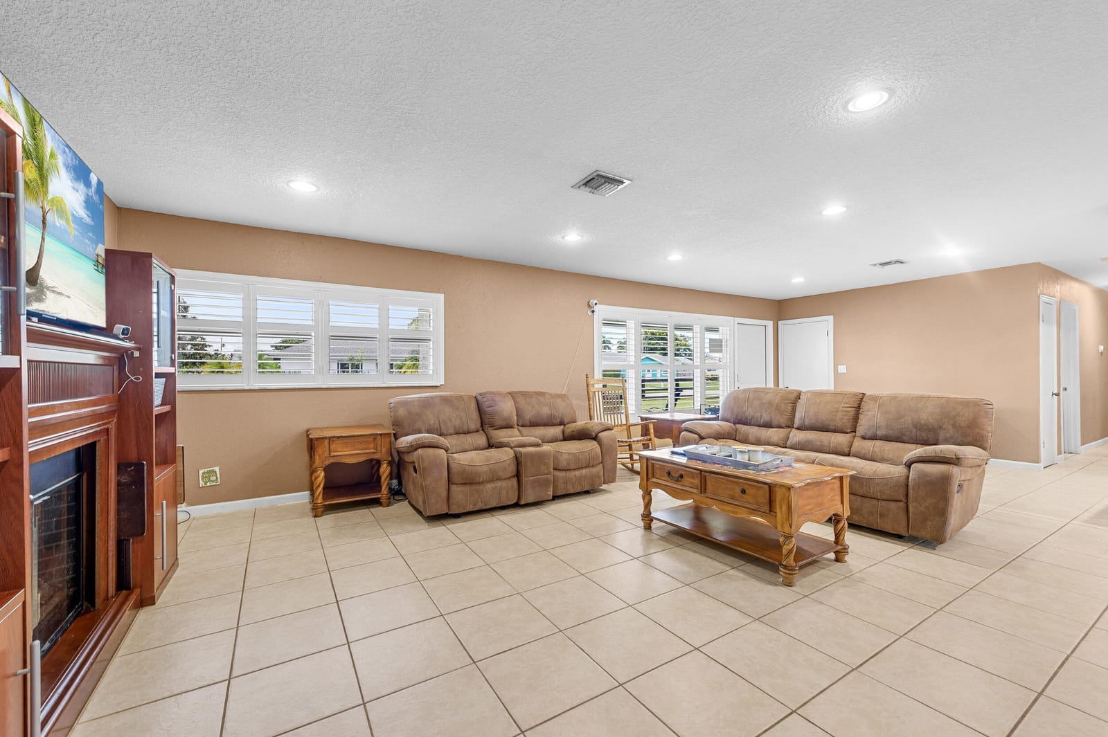 9182 Lantern Drive — photo 7