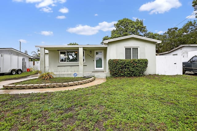 6445 Charleston Street, Hollywood, FL 33024