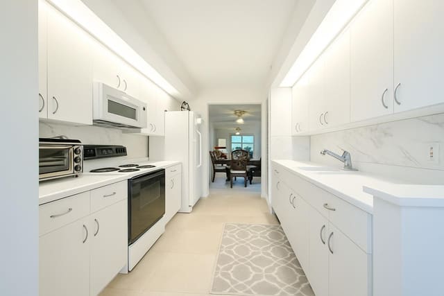901 SW 141st Avenue 301, sold in Suffolk, Pembroke Pines, FL