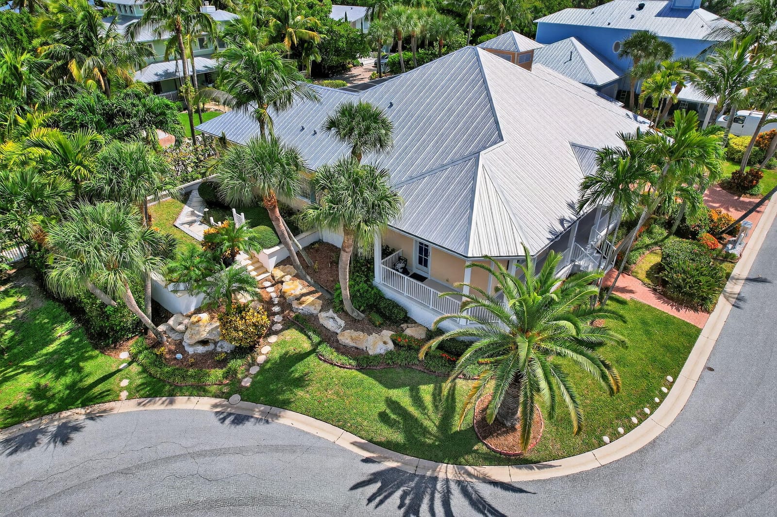 461 Seaside Lane, Juno Beach, FL 33408